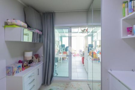 Quarto 2 de apartamento para alugar com 2 quartos, 160m² em Hugo Lange, Curitiba