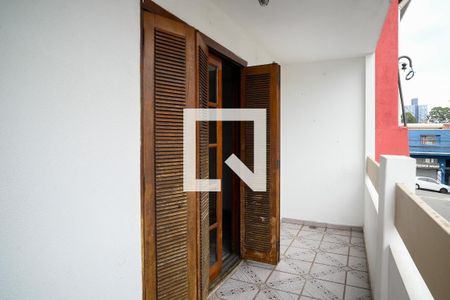 Casa para alugar com 4 quartos, 300m² em Vila Santo Estefano, São Paulo