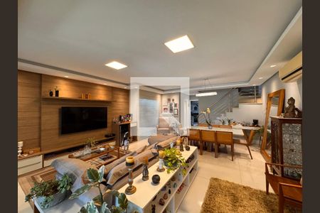 Sala de casa de condomínio à venda com 3 quartos, 300m² em Recreio dos Bandeirantes, Rio de Janeiro