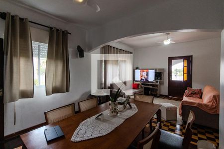 Sala de casa à venda com 3 quartos, 400m² em Camaquã, Porto Alegre