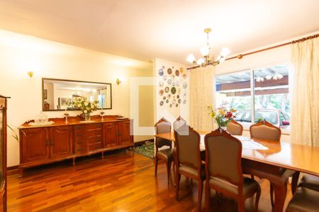 Sala  de casa à venda com 4 quartos, 446m² em Continental, Osasco