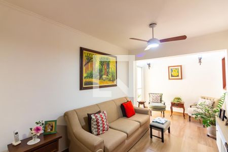 Sala  de casa à venda com 4 quartos, 446m² em Continental, Osasco