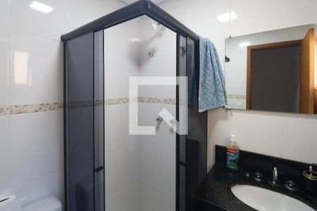 Banheiro de casa para alugar com 2 quartos, 65m² em Vila Albertina, São Paulo