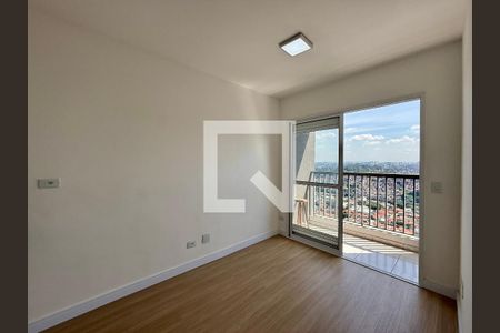 Sala de casa de condomínio para alugar com 2 quartos, 42m² em Jardim Casablanca, São Paulo