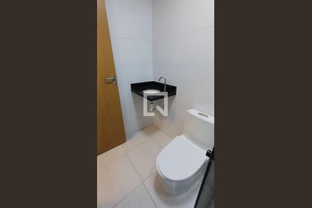 Banheiro de apartamento para alugar com 1 quarto, 49m² em Aviação, Praia Grande