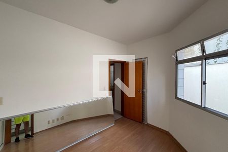 Suite de apartamento para alugar com 2 quartos, 140m² em Castelo, Belo Horizonte