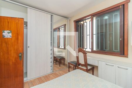 Quarto 1 de casa à venda com 5 quartos, 400m² em Santana, Porto Alegre