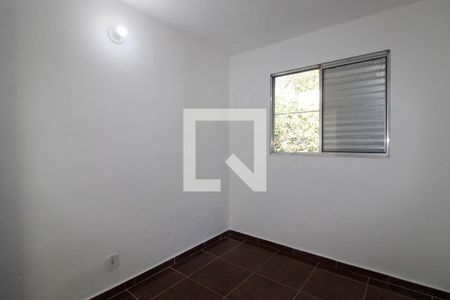 Quarto 1 de apartamento para alugar com 2 quartos, 49m² em Parque Pinheiros, Taboão da Serra
