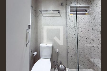 Banheiro Social de apartamento à venda com 3 quartos, 65m² em Aclimação, São Paulo