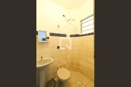 Banheiro social de casa à venda com 8 quartos, 900m² em Jardim Brasil (zona Norte), São Paulo
