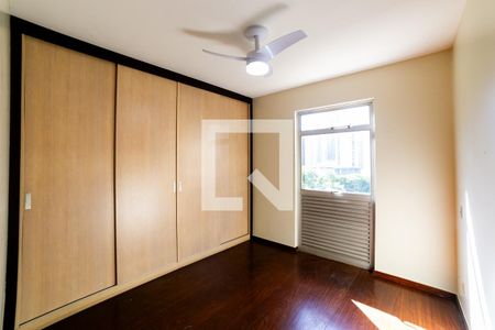 Suíte de apartamento para alugar com 2 quartos, 130m² em Funcionários, Belo Horizonte