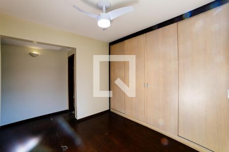 Suíte de apartamento para alugar com 2 quartos, 130m² em Funcionários, Belo Horizonte