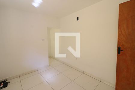 Sala/Quarto de casa para alugar com 1 quarto, 30m² em Veloso, Osasco