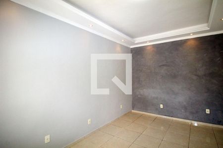 Sala de casa para alugar com 2 quartos, 75m² em Pavuna, Rio de Janeiro