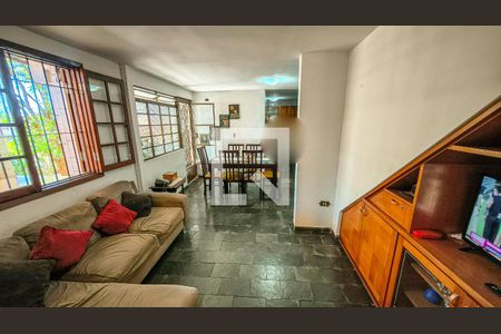 Sala de casa à venda com 4 quartos, 105m² em Grajaú, São Paulo