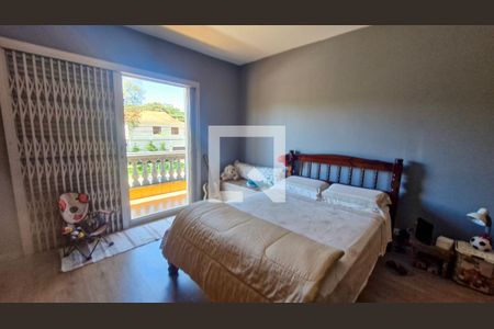 Casa à venda com 3 quartos, 252m² em Interlagos, São Paulo