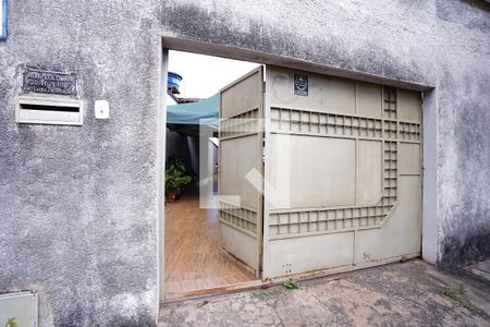 Casa para alugar com 3 quartos, 220m² em Jardim Novo Mundo, Goiânia