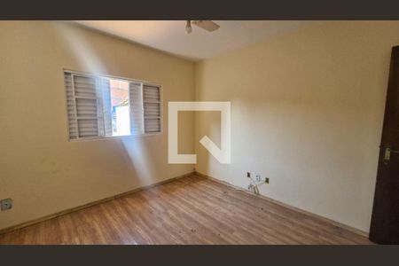 Casa à venda com 3 quartos, 100m² em Vila Natal, São Paulo