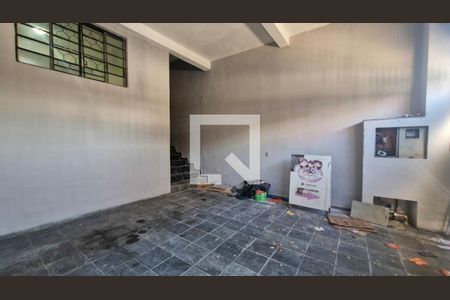 Casa à venda com 3 quartos, 100m² em Vila Natal, São Paulo