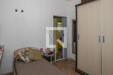 Casa 1 - Quarto de casa para alugar com 3 quartos, 120m² em Vila Ipojuca, São Paulo