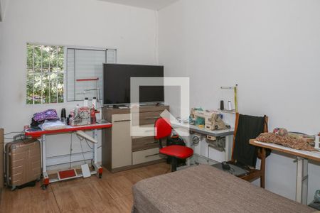 Casa 1 - Quarto de casa para alugar com 3 quartos, 120m² em Vila Ipojuca, São Paulo