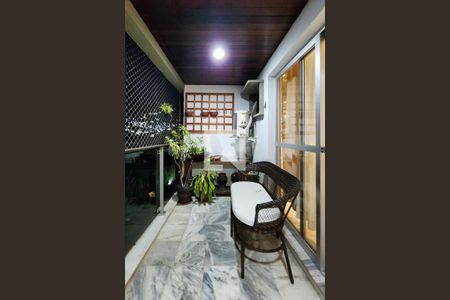 Varanda  de apartamento para alugar com 3 quartos, 118m² em Grajaú, Rio de Janeiro