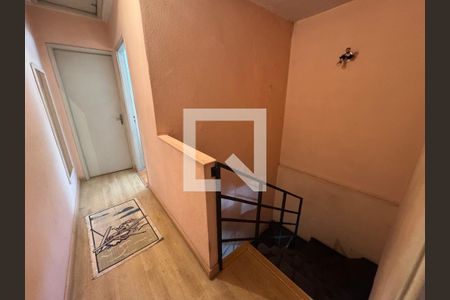 Corredor de casa à venda com 3 quartos, 163m² em Cidade das Flores, Osasco