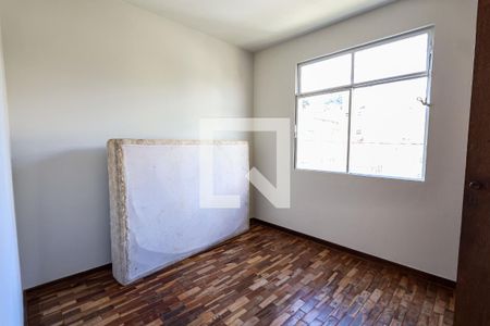 quarto 2 de apartamento para alugar com 2 quartos, 93m² em Jardim Montanhês, Belo Horizonte