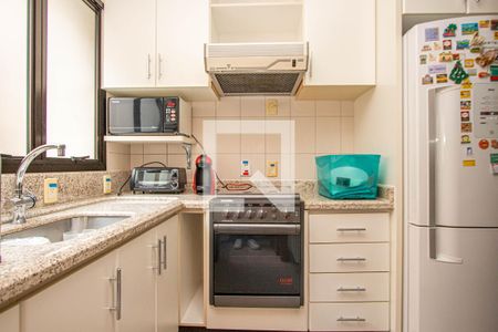 Cozinha de apartamento para alugar com 3 quartos, 154m² em Petrópolis, Porto Alegre