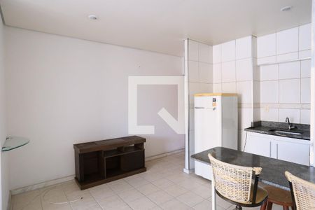Cozinha e Área de Serviço de kitnet/studio para alugar com 1 quarto, 32m² em Centro, Belo Horizonte