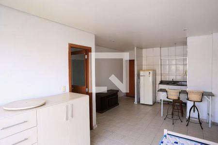 Sala/Quarto de kitnet/studio para alugar com 1 quarto, 32m² em Centro, Belo Horizonte