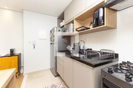 Cozinha de apartamento para alugar com 1 quarto, 50m² em Indianópolis, São Paulo