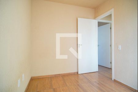 Quarto 2 de apartamento para alugar com 2 quartos, 40m² em Rubem Berta, Porto Alegre