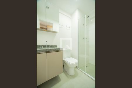 Banheiro de kitnet/studio para alugar com 1 quarto, 18m² em Vila Clementino, São Paulo