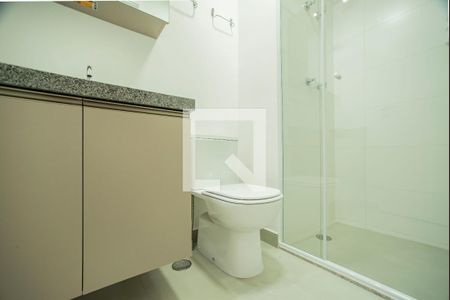 Banheiro de kitnet/studio para alugar com 1 quarto, 18m² em Vila Clementino, São Paulo