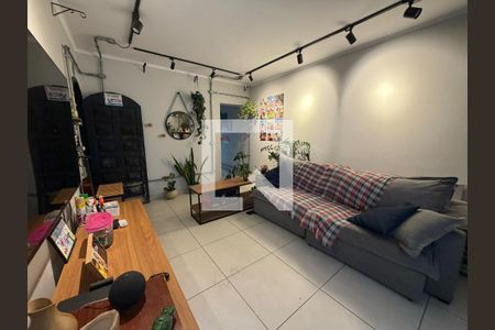 Sala de casa para alugar com 6 quartos, 255m² em Vila Sacadura Cabral, Santo André