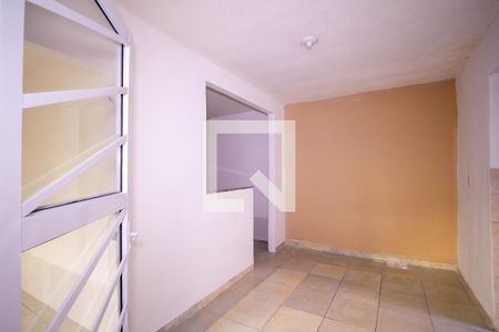 Sala de casa para alugar com 1 quarto, 42m² em Rocha, São Gonçalo