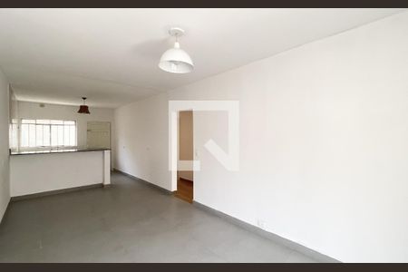 Sala de casa para alugar com 2 quartos, 100m² em Vila Ré, São Paulo