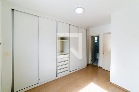 Suíte de apartamento à venda com 3 quartos, 252m² em Serra, Belo Horizonte