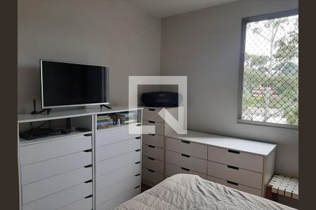 Quarto de apartamento à venda com 4 quartos, 98m² em Vila Pirajussara, São Paulo