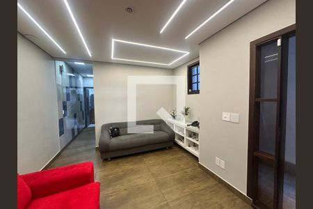 Sala de casa para alugar com 4 quartos, 277m² em Nova Aldeinha, Barueri