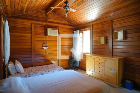 Quarto 1 de casa de condomínio para alugar com 3 quartos, 280m² em Flamengo, Maricá