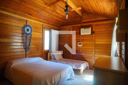 Quarto 1 de casa de condomínio para alugar com 3 quartos, 280m² em Flamengo, Maricá
