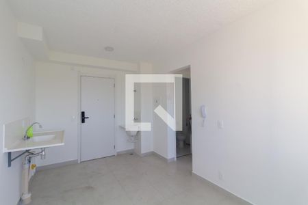 Sala/Cozinha de apartamento para alugar com 2 quartos, 32m² em Fazenda Aricanduva, São Paulo