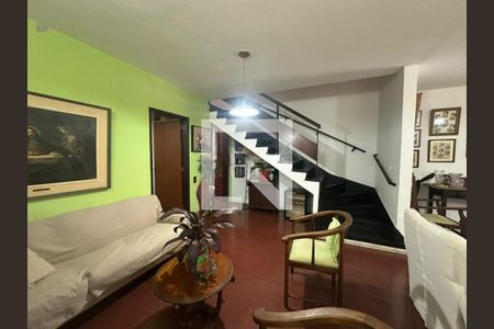Casa de Condomínio à venda com 3 quartos, 193m² em Vila Elvira, São Paulo