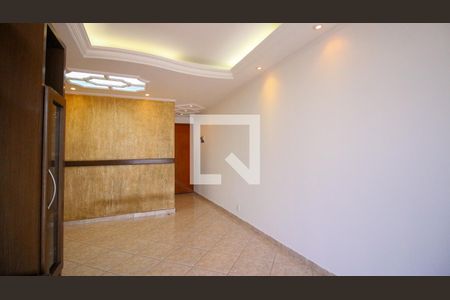 Sala de apartamento para alugar com 3 quartos, 64m² em Vila Ivone, São Paulo