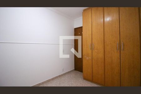 Quarto 1 de apartamento para alugar com 3 quartos, 64m² em Vila Ivone, São Paulo
