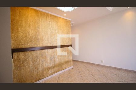 Sala de apartamento para alugar com 3 quartos, 64m² em Vila Ivone, São Paulo