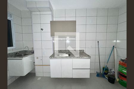 Cozinha e Área de Serviço de apartamento para alugar com 1 quarto, 38m² em Planalto, Belo Horizonte