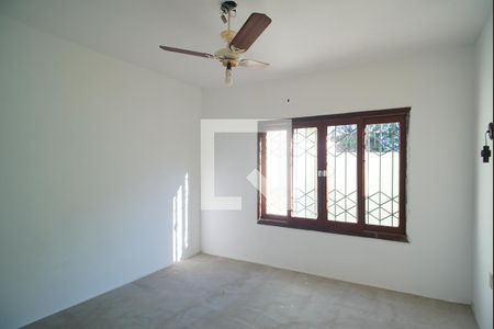 Quarto 2 de casa à venda com 2 quartos, 140m² em Chácara das Pedras, Porto Alegre